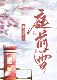 廊下点点悬纱笼